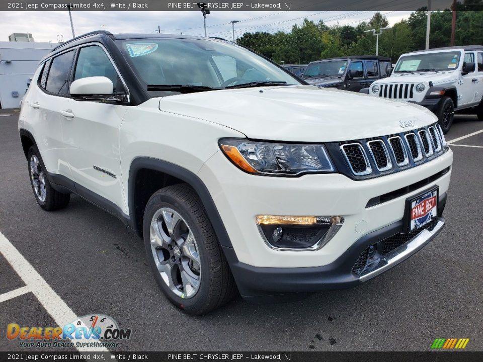 Front 3/4 View of 2021 Jeep Compass Limited 4x4 Photo #1