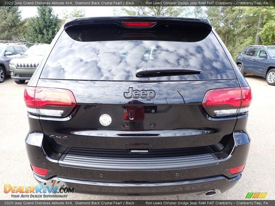 2020 Jeep Grand Cherokee Altitude 4x4 Diamond Black Crystal Pearl / Black Photo #6
