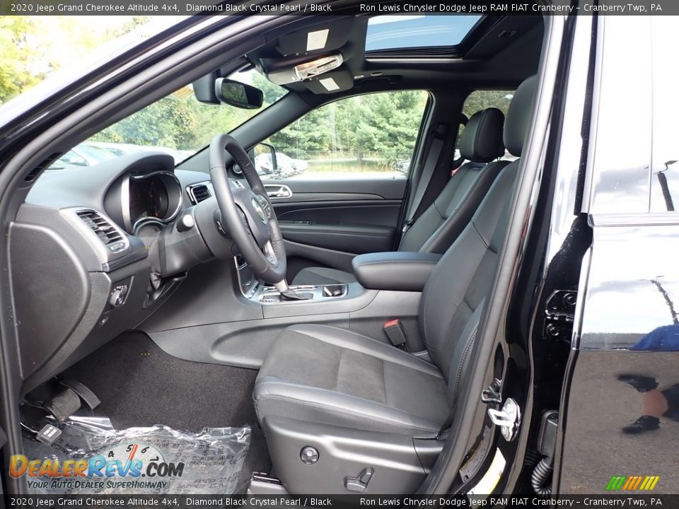 2020 Jeep Grand Cherokee Altitude 4x4 Diamond Black Crystal Pearl / Black Photo #13