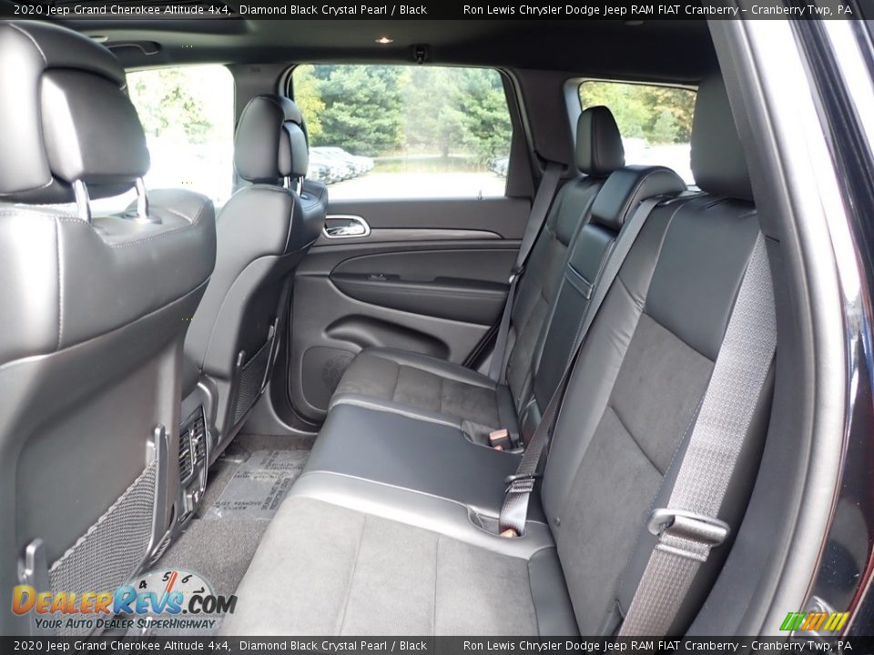 2020 Jeep Grand Cherokee Altitude 4x4 Diamond Black Crystal Pearl / Black Photo #14