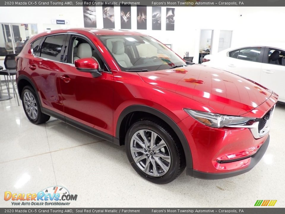 Front 3/4 View of 2020 Mazda CX-5 Grand Touring AWD Photo #2
