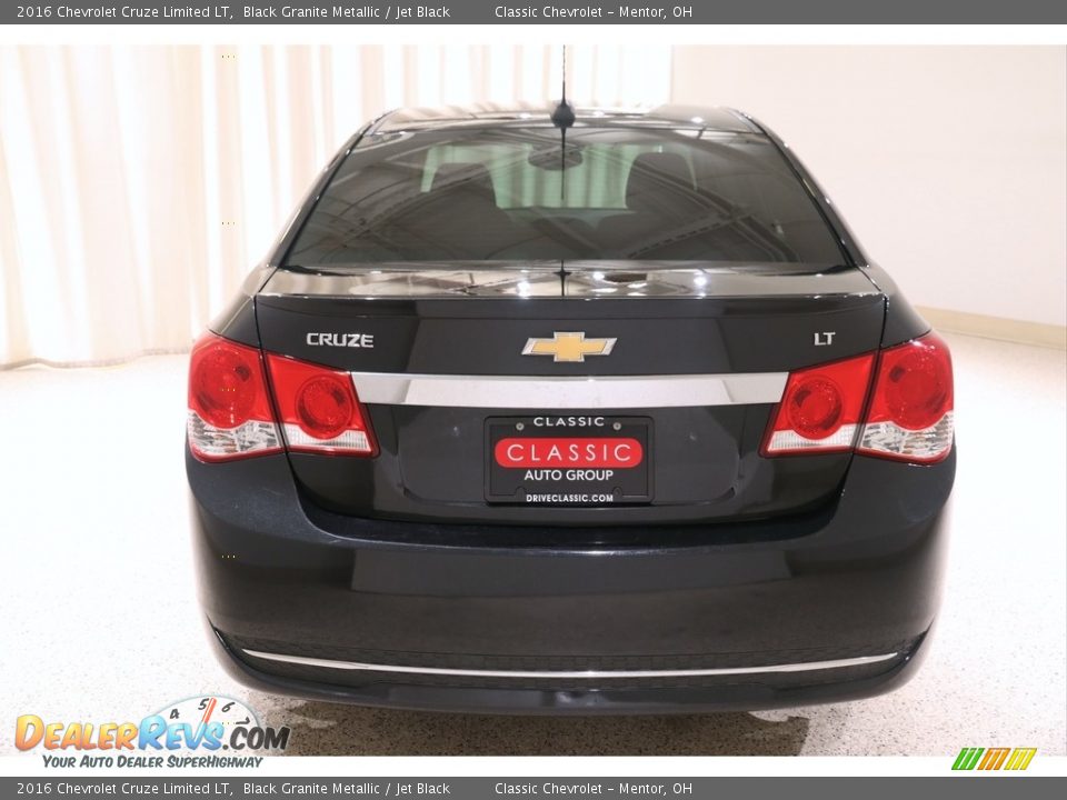 2016 Chevrolet Cruze Limited LT Black Granite Metallic / Jet Black Photo #18