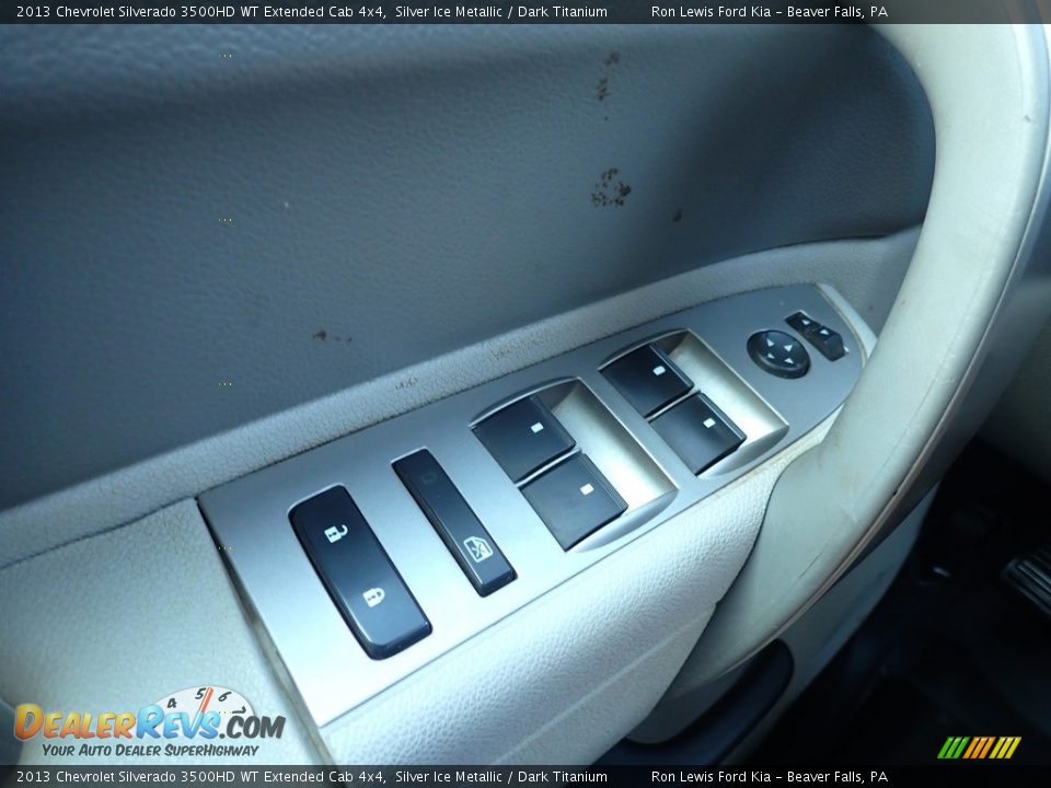 Door Panel of 2013 Chevrolet Silverado 3500HD WT Extended Cab 4x4 Photo #18