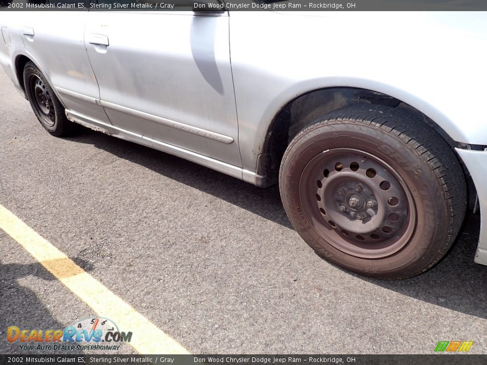 2002 Mitsubishi Galant ES Sterling Silver Metallic / Gray Photo #3