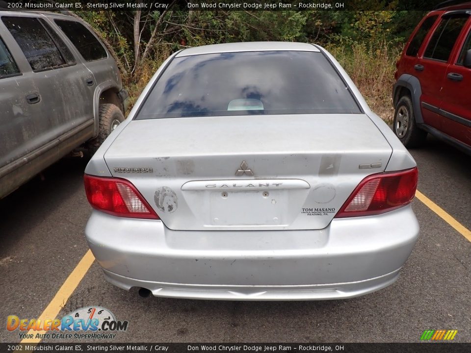 2002 Mitsubishi Galant ES Sterling Silver Metallic / Gray Photo #13