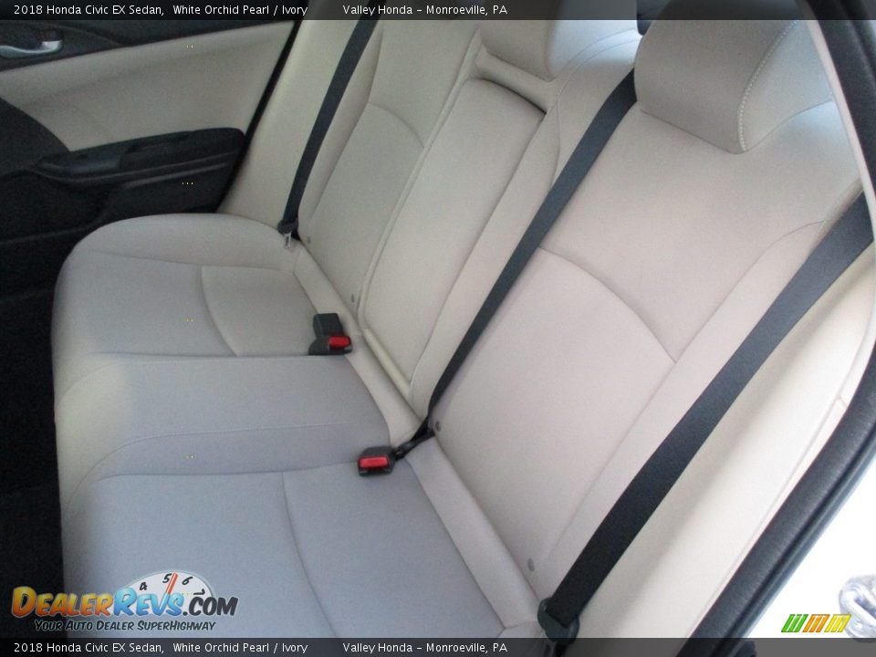 2018 Honda Civic EX Sedan White Orchid Pearl / Ivory Photo #13