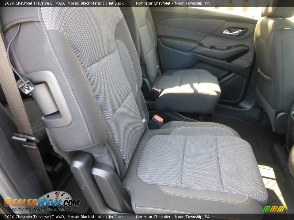 2020 Chevrolet Traverse LT AWD Mosaic Black Metallic / Jet Black Photo #18