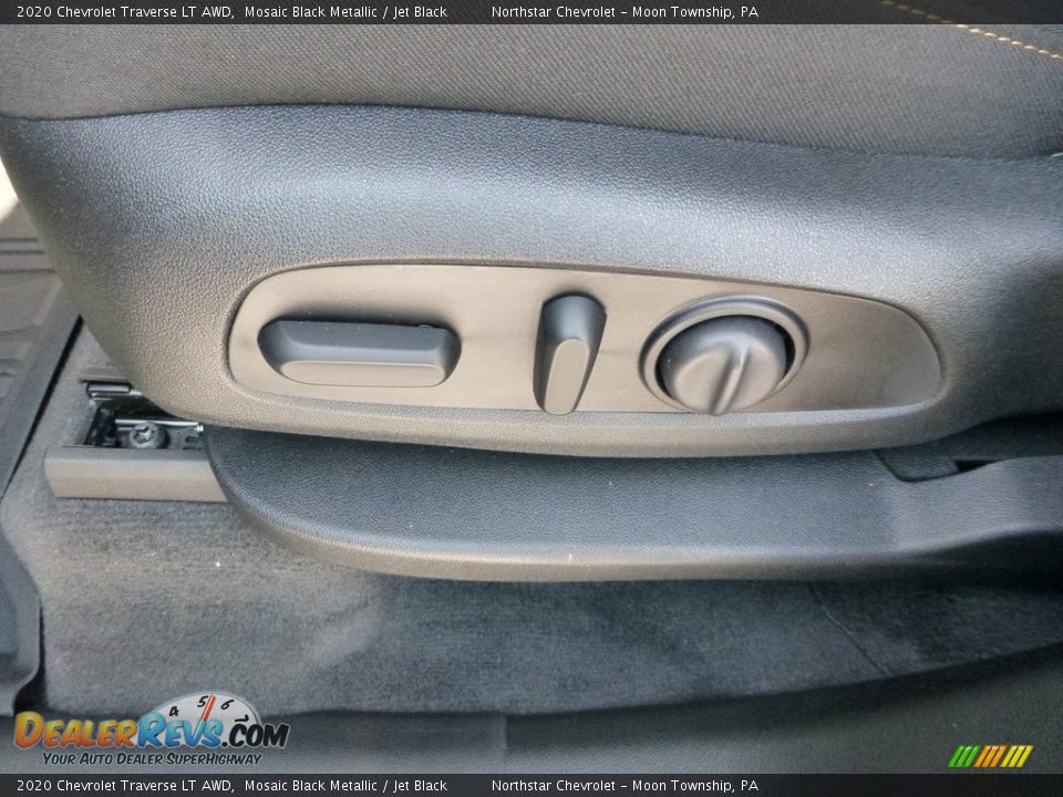 2020 Chevrolet Traverse LT AWD Mosaic Black Metallic / Jet Black Photo #25