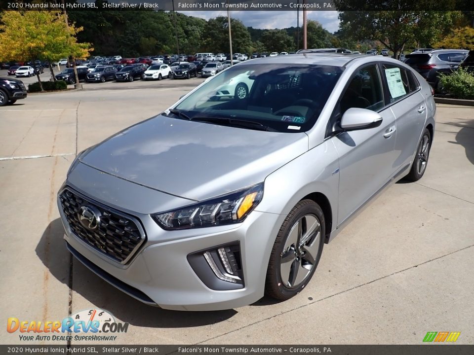 Front 3/4 View of 2020 Hyundai Ioniq Hybrid SEL Photo #5