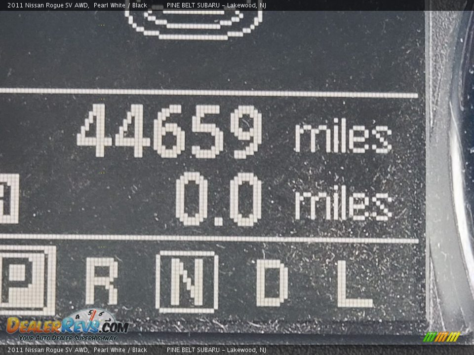 2011 Nissan Rogue SV AWD Pearl White / Black Photo #3