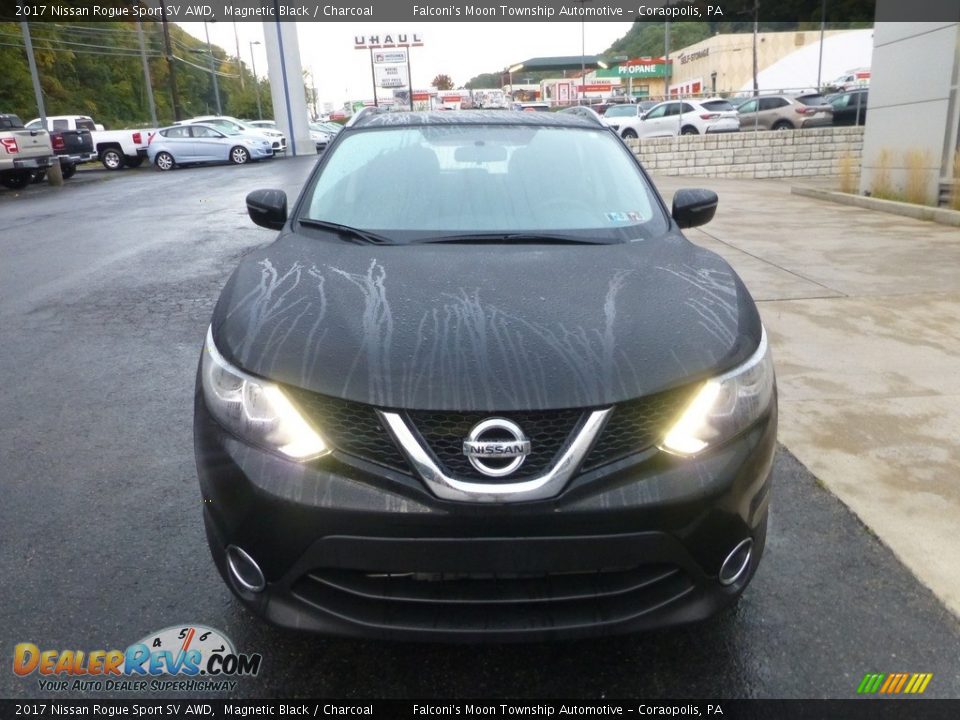 2017 Nissan Rogue Sport SV AWD Magnetic Black / Charcoal Photo #8
