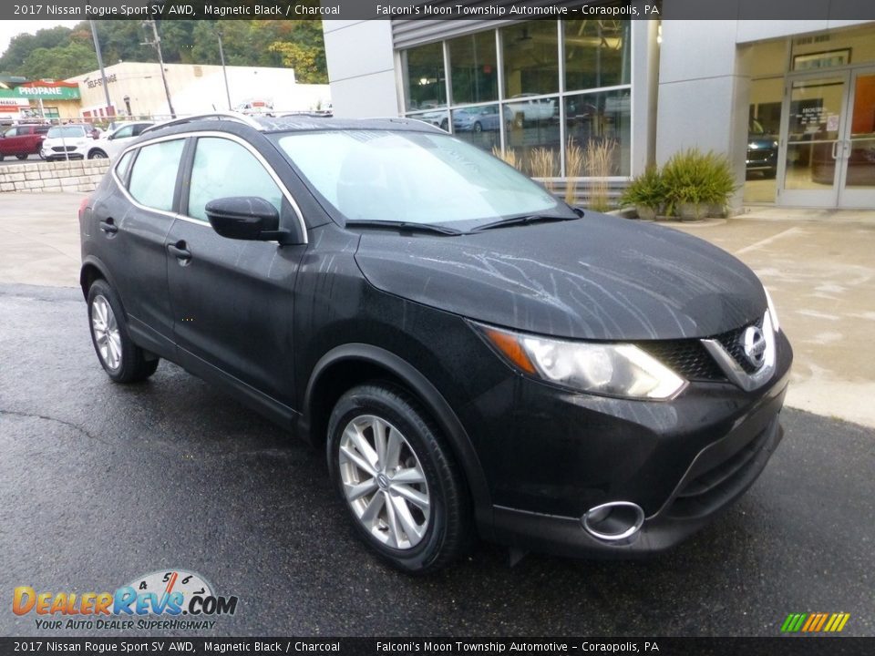 2017 Nissan Rogue Sport SV AWD Magnetic Black / Charcoal Photo #9