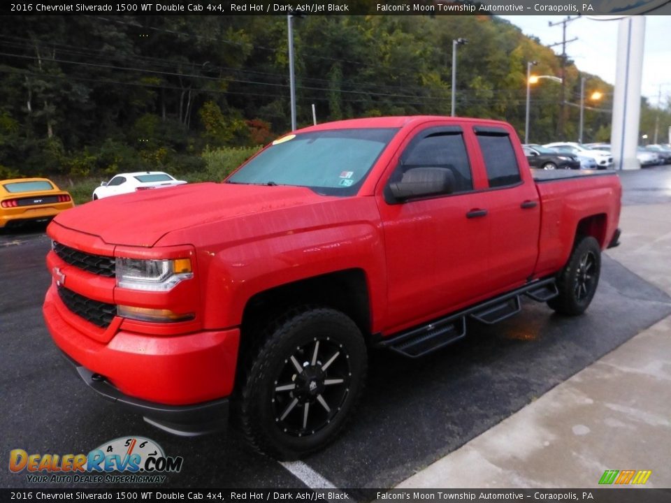 2016 Chevrolet Silverado 1500 WT Double Cab 4x4 Red Hot / Dark Ash/Jet Black Photo #6