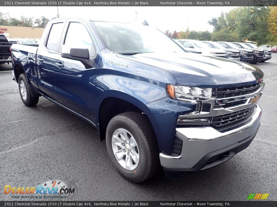 Front 3/4 View of 2021 Chevrolet Silverado 1500 LT Double Cab 4x4 Photo #8