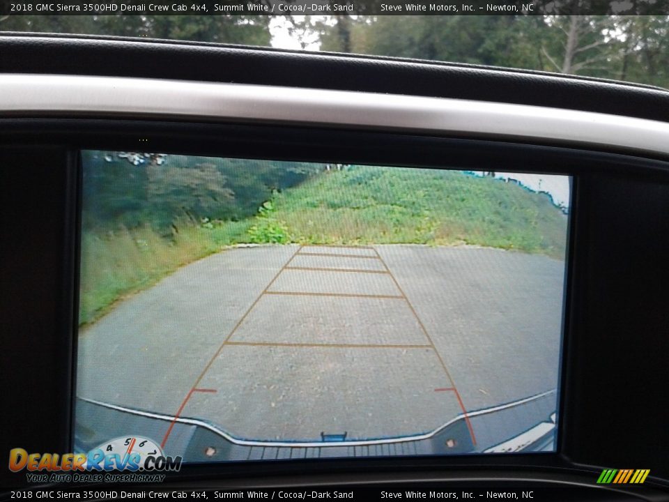 Controls of 2018 GMC Sierra 3500HD Denali Crew Cab 4x4 Photo #27