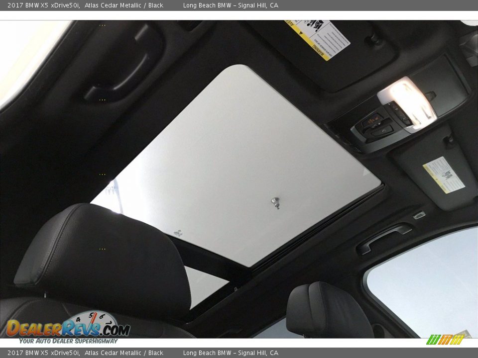 Sunroof of 2017 BMW X5 xDrive50i Photo #31