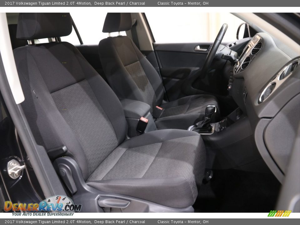 2017 Volkswagen Tiguan Limited 2.0T 4Motion Deep Black Pearl / Charcoal Photo #14