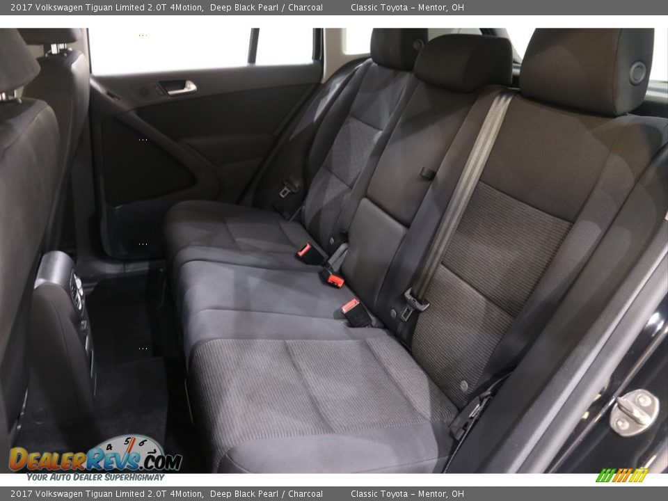 2017 Volkswagen Tiguan Limited 2.0T 4Motion Deep Black Pearl / Charcoal Photo #16