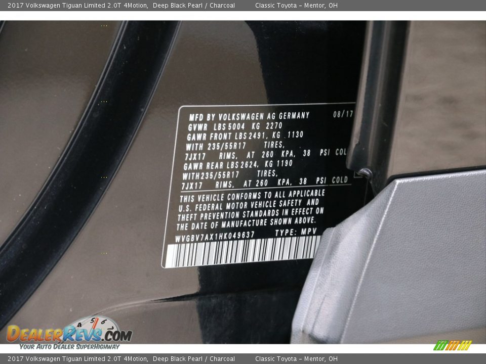 2017 Volkswagen Tiguan Limited 2.0T 4Motion Deep Black Pearl / Charcoal Photo #19