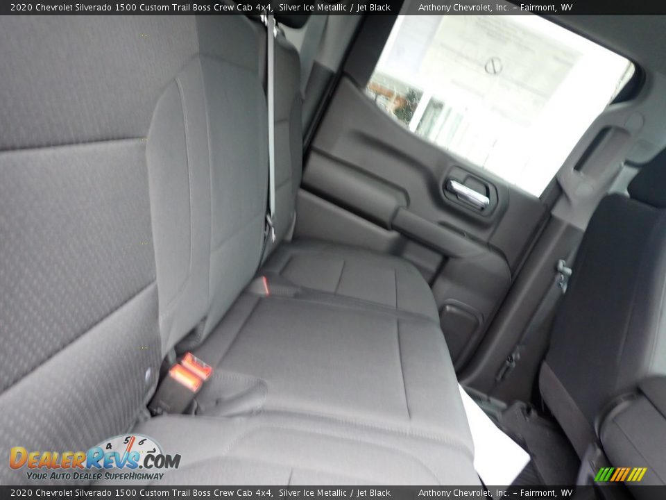 2020 Chevrolet Silverado 1500 Custom Trail Boss Crew Cab 4x4 Silver Ice Metallic / Jet Black Photo #5