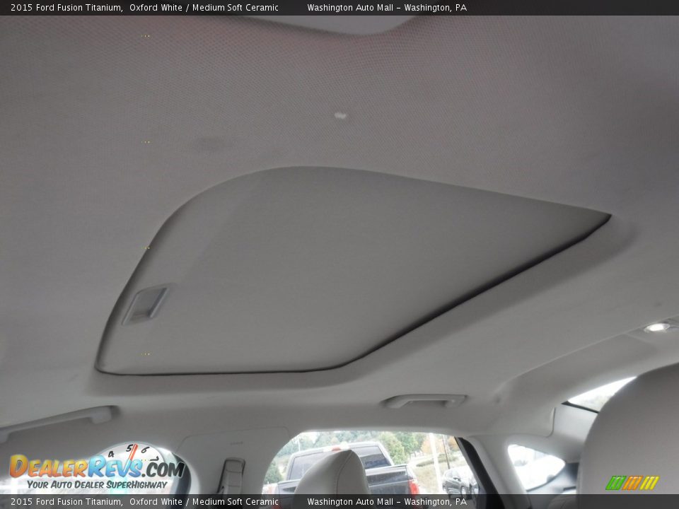 2015 Ford Fusion Titanium Oxford White / Medium Soft Ceramic Photo #11