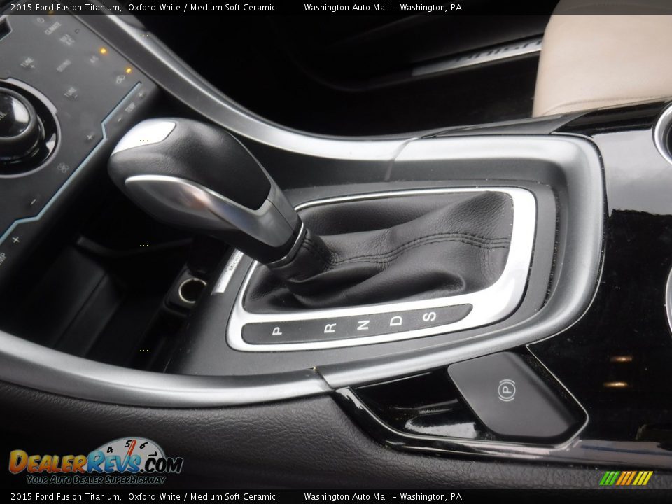 2015 Ford Fusion Titanium Oxford White / Medium Soft Ceramic Photo #23