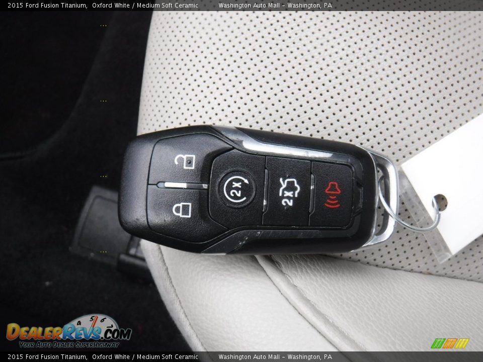 2015 Ford Fusion Titanium Oxford White / Medium Soft Ceramic Photo #26