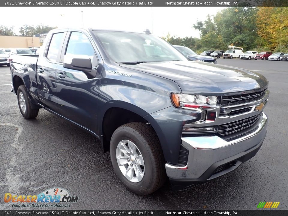 Front 3/4 View of 2021 Chevrolet Silverado 1500 LT Double Cab 4x4 Photo #8