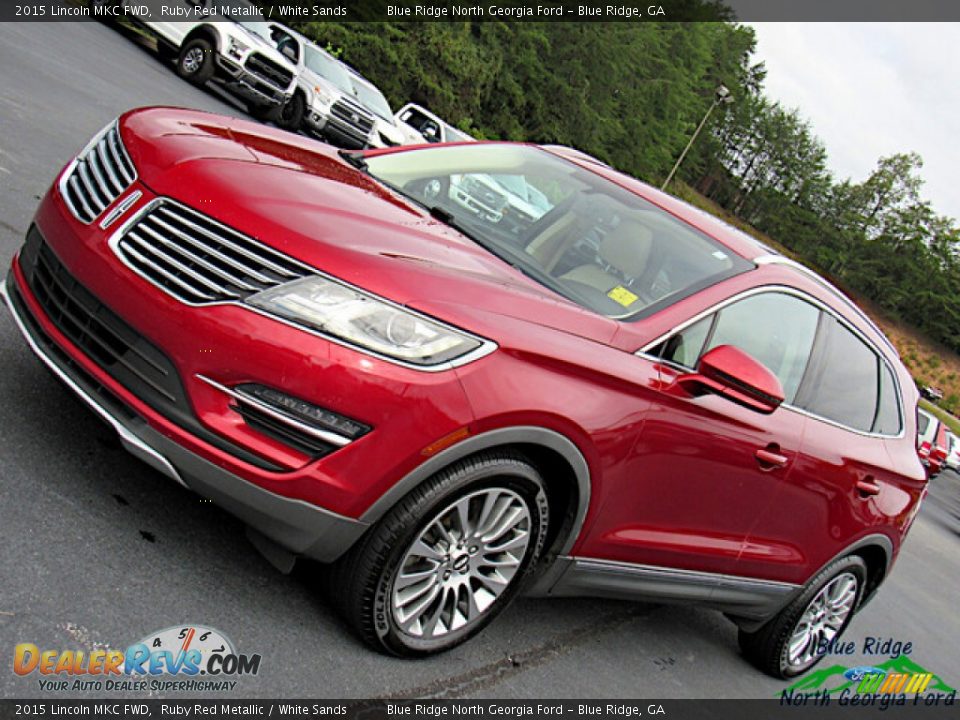 2015 Lincoln MKC FWD Ruby Red Metallic / White Sands Photo #26