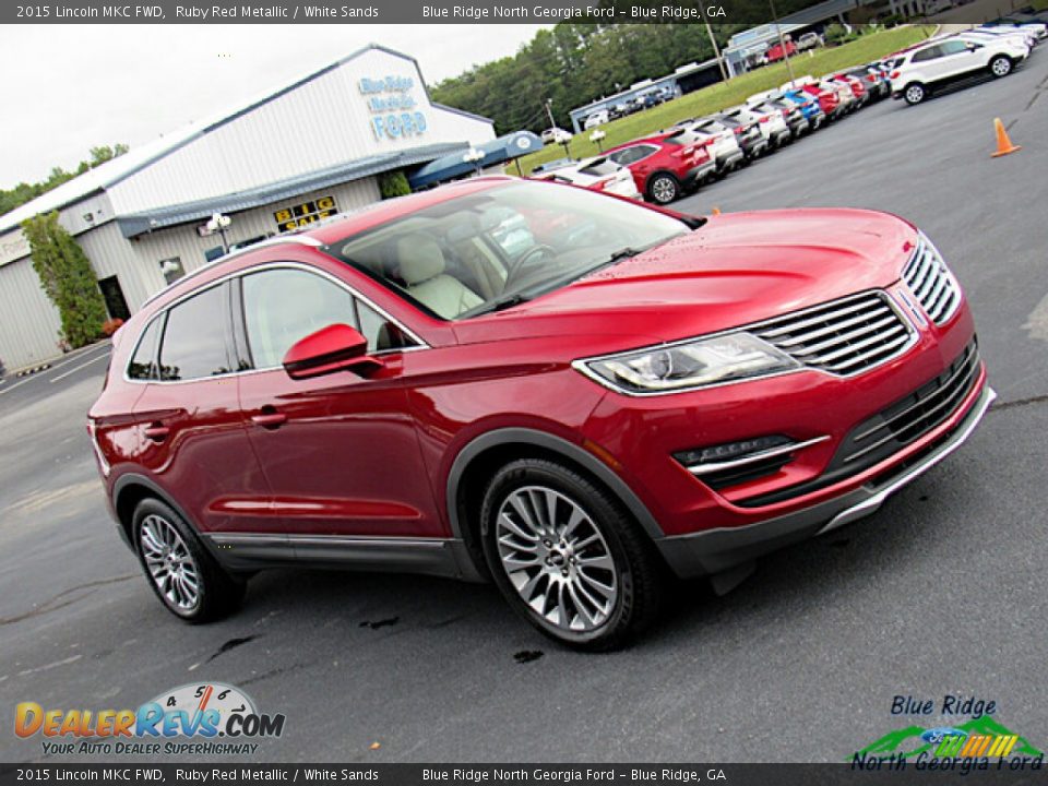 2015 Lincoln MKC FWD Ruby Red Metallic / White Sands Photo #27