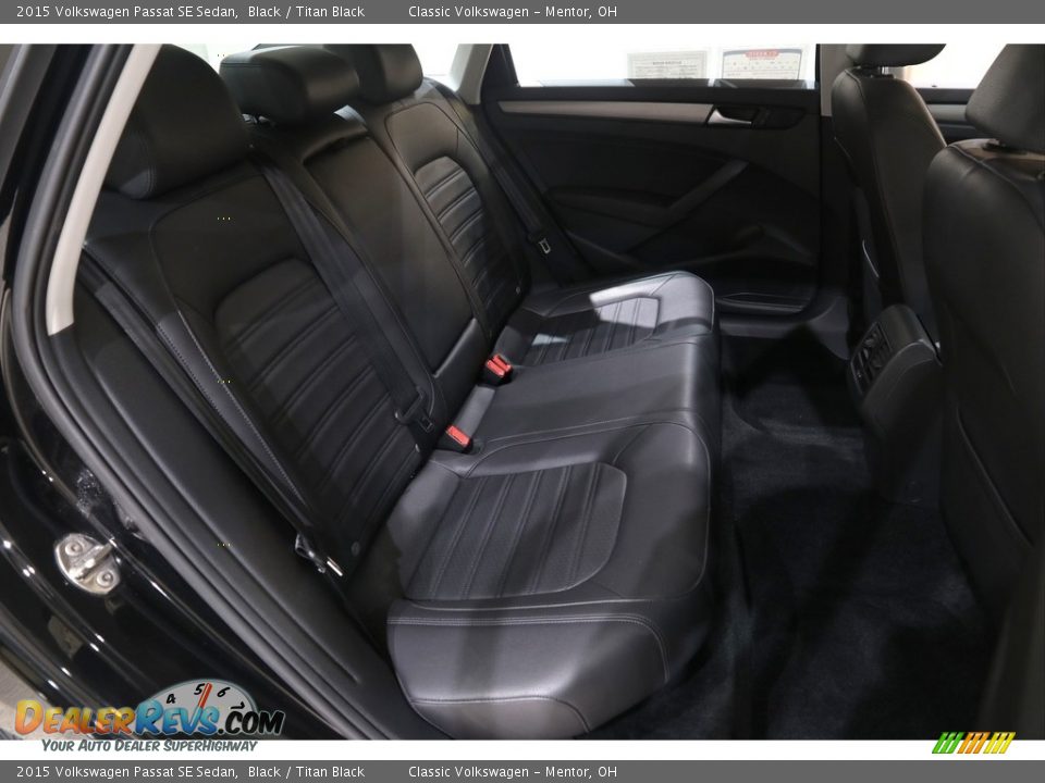 Rear Seat of 2015 Volkswagen Passat SE Sedan Photo #15