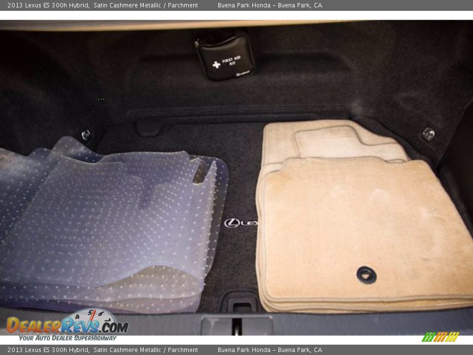 2013 Lexus ES 300h Hybrid Satin Cashmere Metallic / Parchment Photo #20