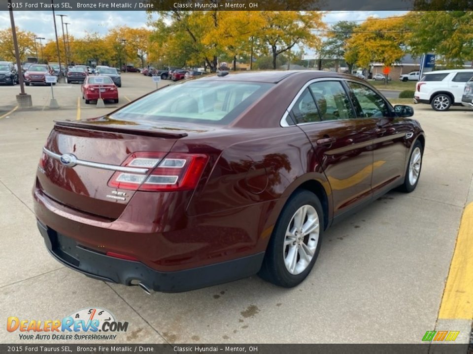 2015 Ford Taurus SEL Bronze Fire Metallic / Dune Photo #2