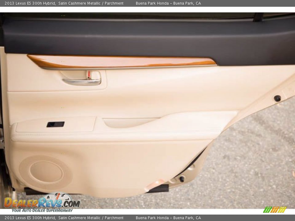 2013 Lexus ES 300h Hybrid Satin Cashmere Metallic / Parchment Photo #32