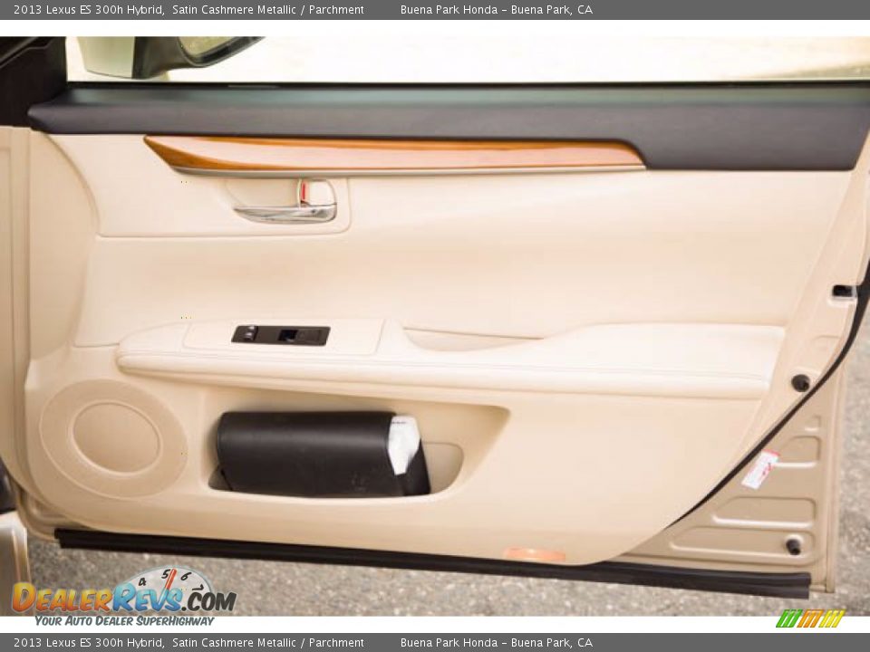 2013 Lexus ES 300h Hybrid Satin Cashmere Metallic / Parchment Photo #33
