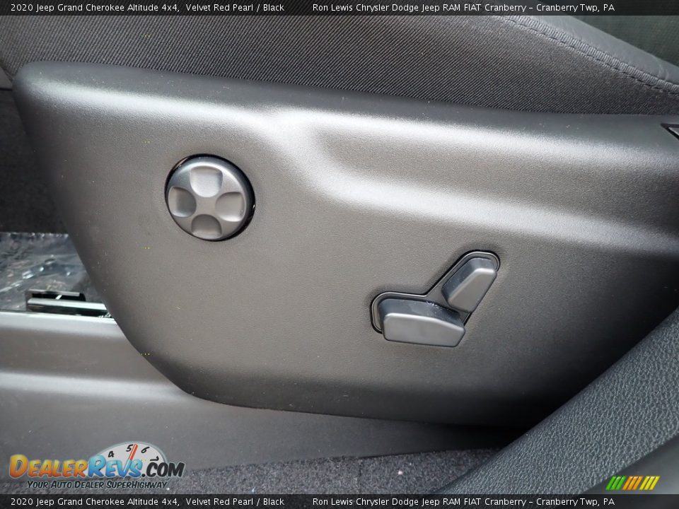 2020 Jeep Grand Cherokee Altitude 4x4 Velvet Red Pearl / Black Photo #13