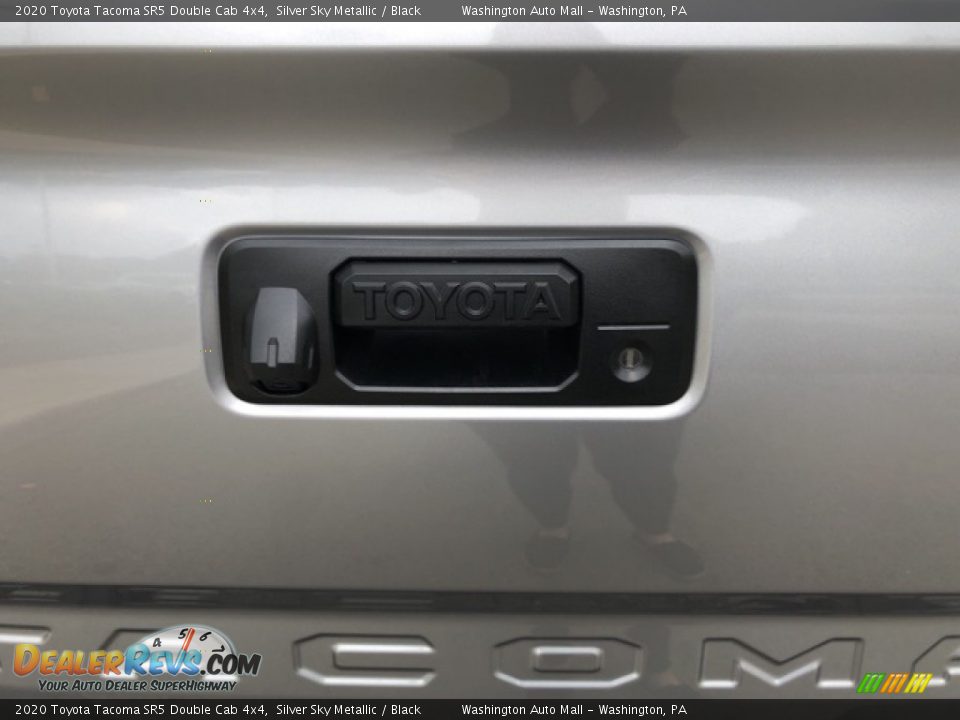 2020 Toyota Tacoma SR5 Double Cab 4x4 Silver Sky Metallic / Black Photo #33
