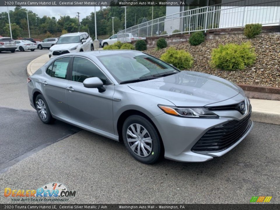 Front 3/4 View of 2020 Toyota Camry Hybrid LE Photo #23