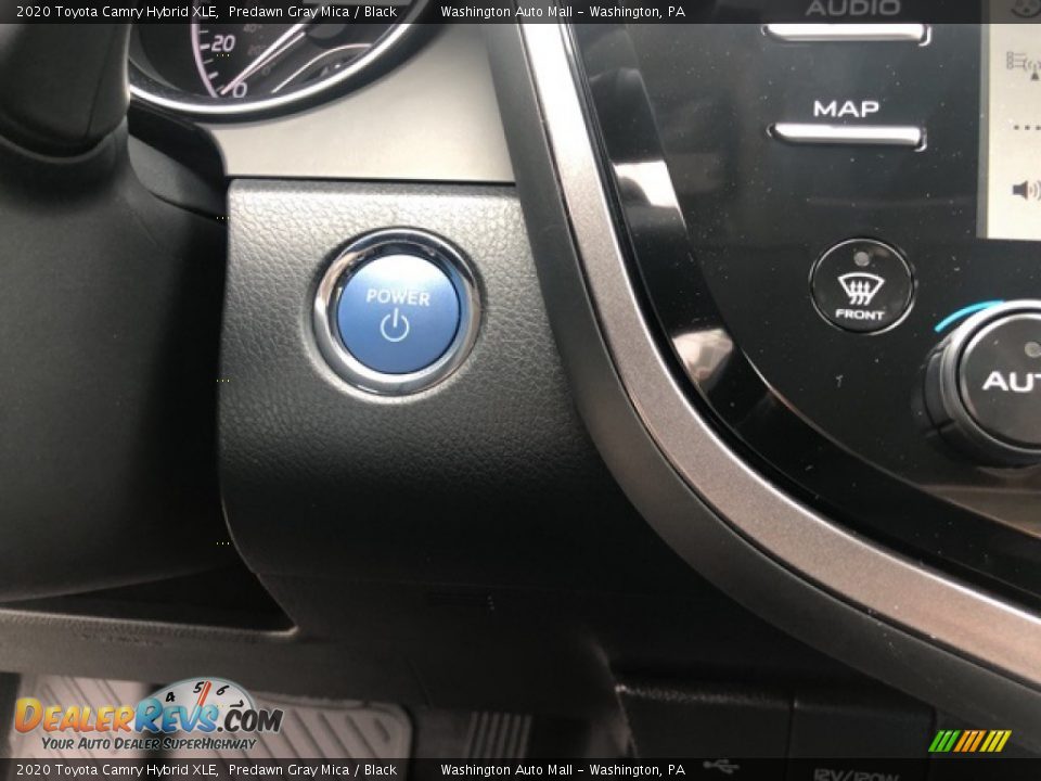 Controls of 2020 Toyota Camry Hybrid XLE Photo #15