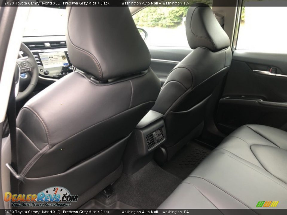 2020 Toyota Camry Hybrid XLE Predawn Gray Mica / Black Photo #33