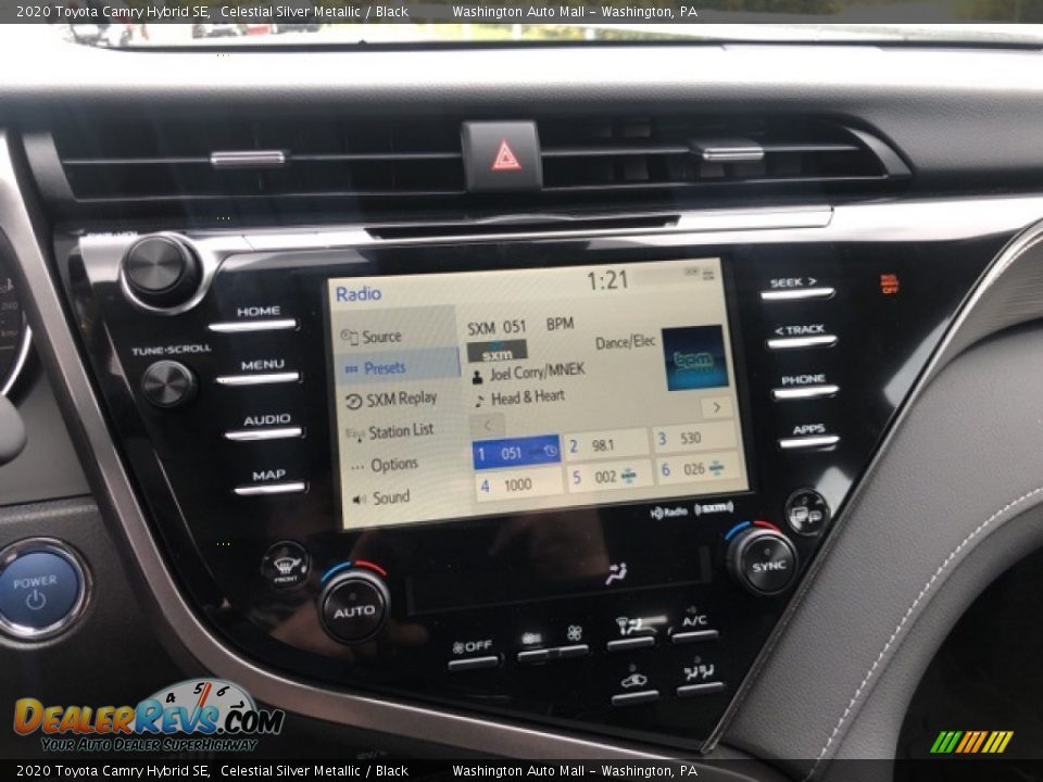 Controls of 2020 Toyota Camry Hybrid SE Photo #4
