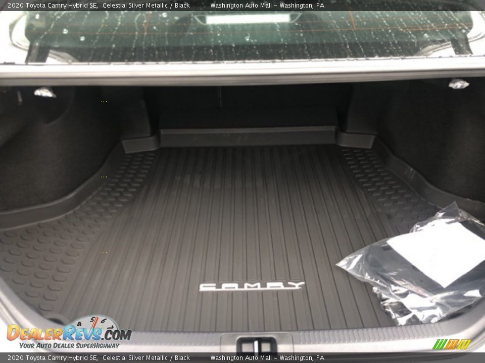 2020 Toyota Camry Hybrid SE Trunk Photo #22