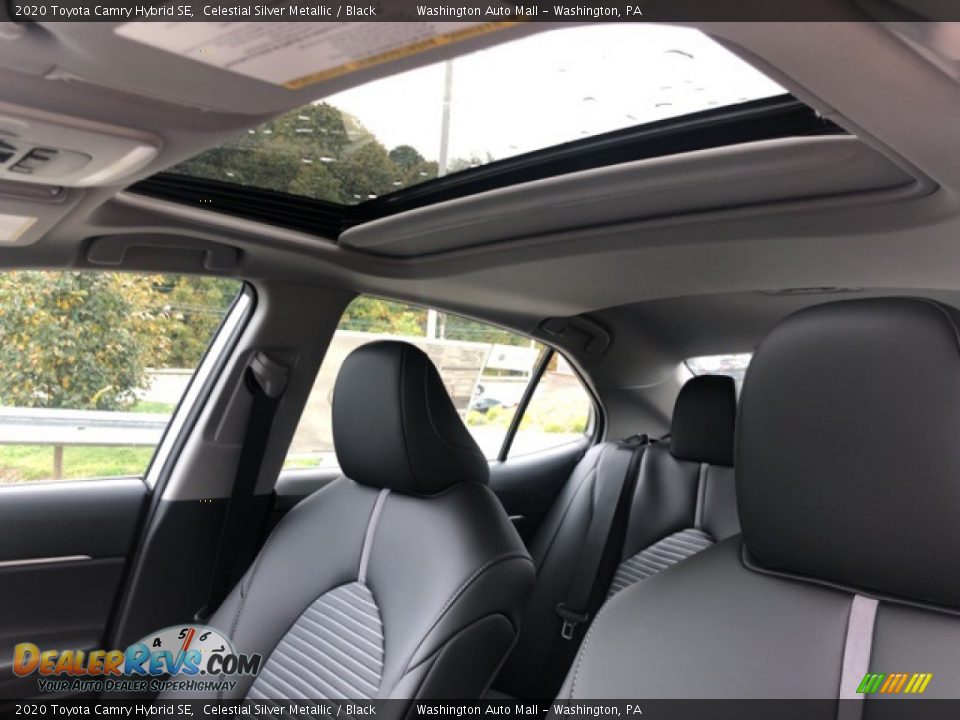 2020 Toyota Camry Hybrid SE Celestial Silver Metallic / Black Photo #28