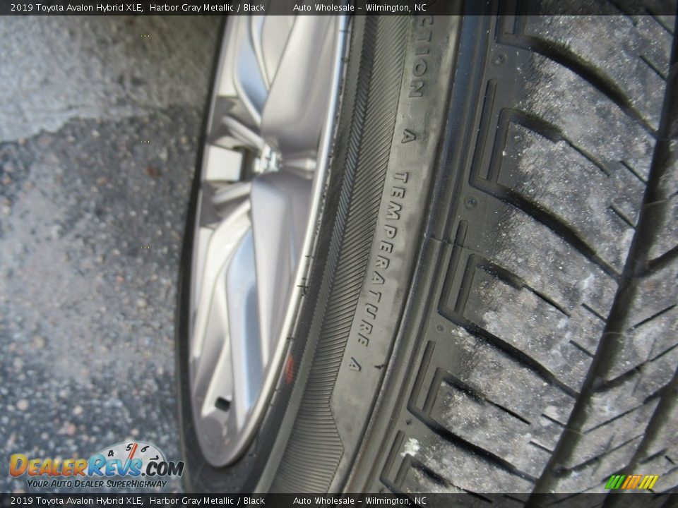 2019 Toyota Avalon Hybrid XLE Harbor Gray Metallic / Black Photo #8