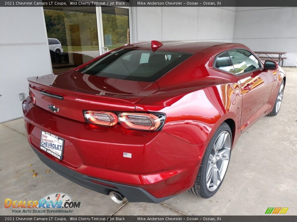 2021 Chevrolet Camaro LT Coupe Wild Cherry Tintcoat / Jet Black Photo #4