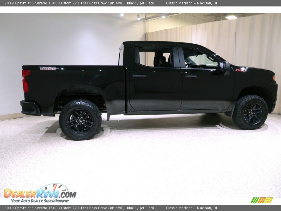 2019 Chevrolet Silverado 1500 Custom Z71 Trail Boss Crew Cab 4WD Black / Jet Black Photo #5