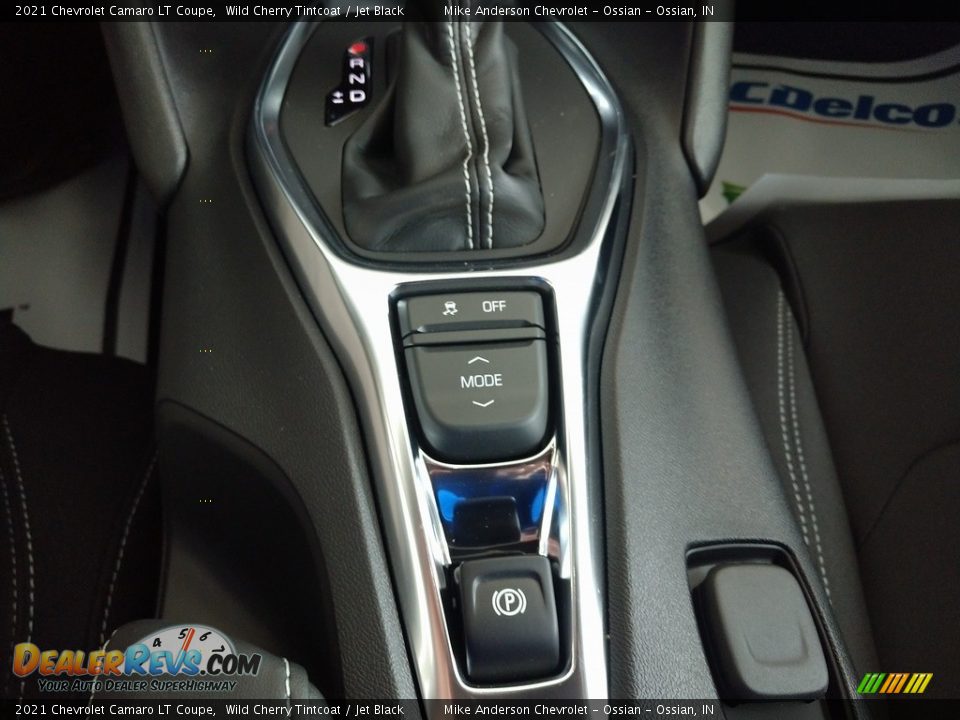 Controls of 2021 Chevrolet Camaro LT Coupe Photo #26