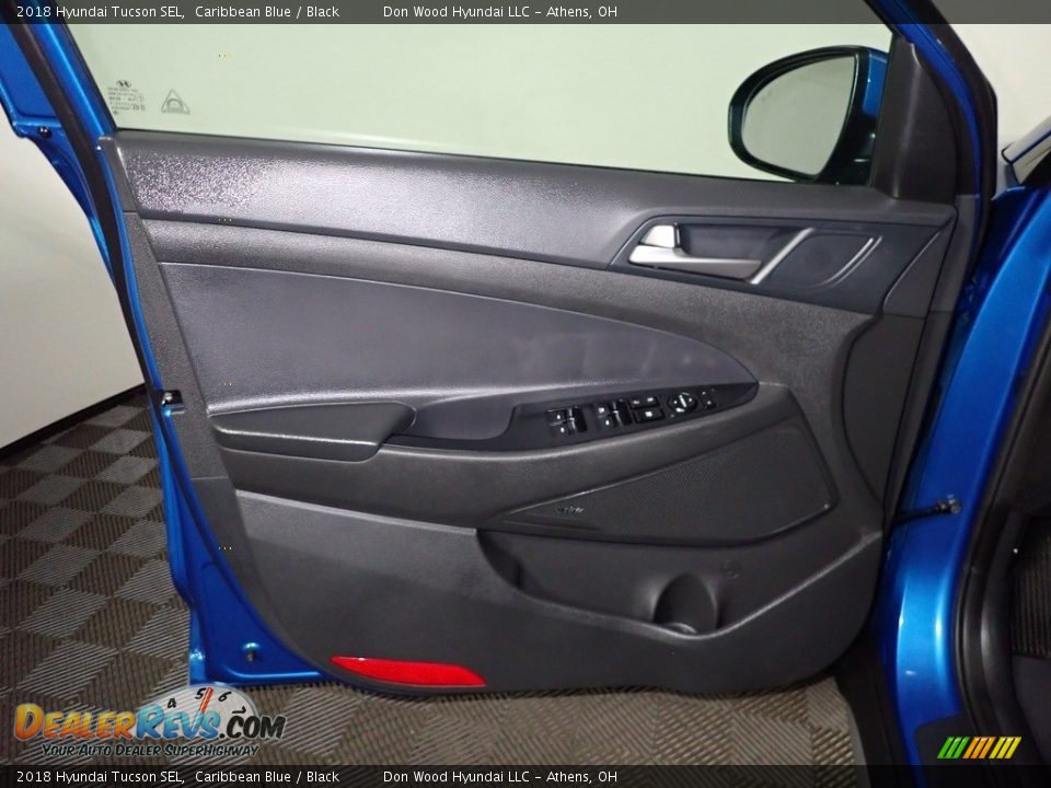 Door Panel of 2018 Hyundai Tucson SEL Photo #17