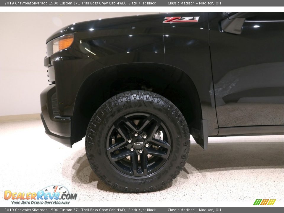 2019 Chevrolet Silverado 1500 Custom Z71 Trail Boss Crew Cab 4WD Black / Jet Black Photo #27