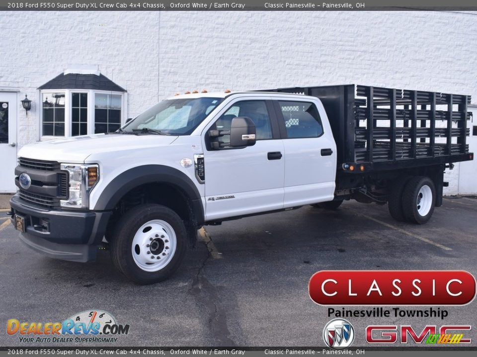 2018 Ford F550 Super Duty XL Crew Cab 4x4 Chassis Oxford White / Earth Gray Photo #1